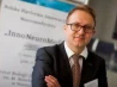 Czy ojcem Kornelii Wieczorek - 17letniej "naukowczyni" - jest znany milioner?