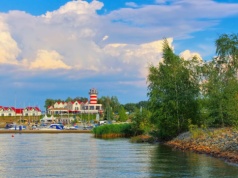 Z kopalni zrobili jeziora jak Como. Niemcy kończą gigantyczny projekt, który przyciąga turystów