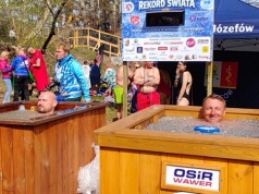 Nie tylko rekord. Morsy Konin wsparły ważną inicjatywę
