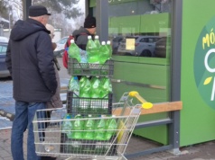 System kaucyjny na granicy wydolności. Latem sklepy mogą zostać zasypane opakowaniami
