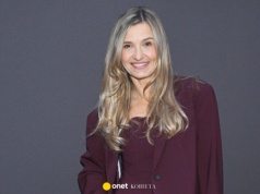 Joanna Koroniewska olśniła na gali. Kreacja w odcieniu śliwkowym robi wrażenie