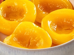 Kupujemy je, myśląc że są zdrowe. W środku ponad 20 łyżeczek cukru