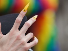 Szef stowarzyszenia LGBT gwałcił i moletował azylantów? Poważne zarzuty