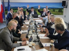 Uchwalili kontrowersyjny plan ogólny dla gminy Lipowa, ale… ZDJĘCIA