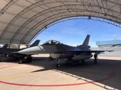 Odebrali zamówione F-16. Jeszcze nie mogą nimi latać