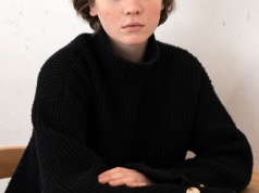 Od Warszawy, przez Gdynię i Berlin, aż po Cannes. Rozmawiamy z Ninel Skrzypczyk-Geiger, aktorką z filmu „Wpatrując się w słońce”