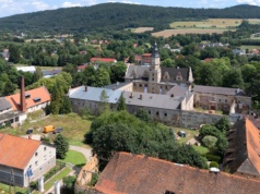 Arche wylicytowało znany pałac za miliony. Sąd wstrzymuje decyzję