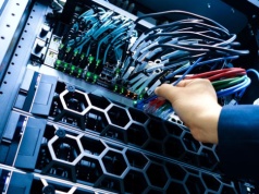 Portfel zamiast aplikacji? Duże banki zapowiadają problemy w ten weekend – również z kartami