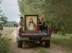 „Pod powierzchnią” Kingi Michalskiej. Podróż po Polsce naznaczonej traumą Zagłady