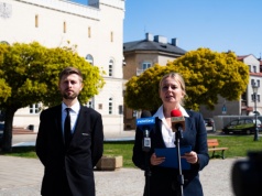 Marta Ratuszyńska: jest trudna sytuacja w naszej fabryce broni w Radomiu