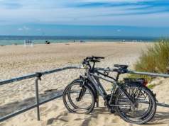 Ta nadmorska trasa rowerowa oczaruje każdego. Idealna na majówkę