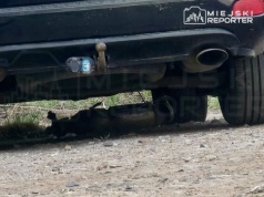 Próba kradzieży katalizatora w Alejach Jerozolimskich. Policja zatrzymała dwie osoby