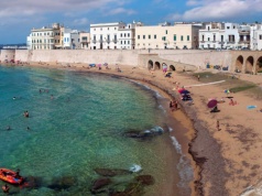 Kolor wody wprawia w osłupienie. Jedno z najpiękniejszych miejsc we Włoszech