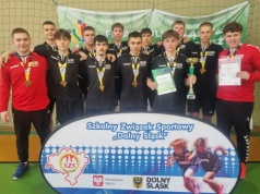 Chłopaki z ZSB-E mistrzami województwa!
