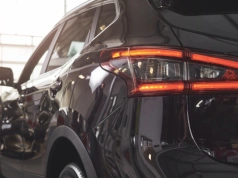 Nie przepłacaj za nowe auto. „Demówkę” kupisz 40 tys. zł taniej