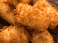 Już nie smażę naleśników do krokietów. Mam szybszy patent na zawijanie farszu