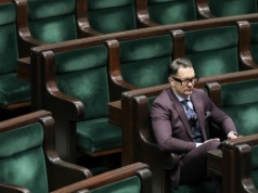 Mejza uniknie kary? Sęk w tym, że nie odbiera ważnej korespondencji