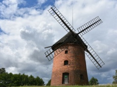 Wielkopolski Szlak Wiatraczny. Odkryj zabytkowe wiatraki i historię regionu