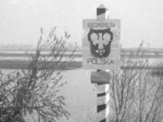 Historyk: Ukuto narrację symbolicznych polskich zwycięstw nad Odrą