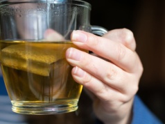 Pijesz codziennie, a prawdopodobnie źle ją robisz. Ta herbata ma sekrety, które warto poznać