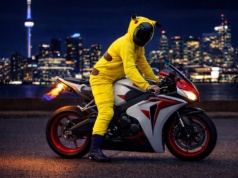 Tego nie kupuj – na co motocykliści wydają pieniądze bez sensu