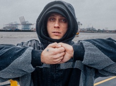 Nowy Polak zalicza 50 tys. słuchaczy na Spotify i puszcza EP-kę „Generalny wykonawca mixtape”