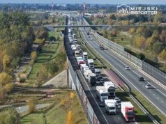 Ruch na drogach krajowych wyraźnie wzrósł. Warszawa z najbardziej obciążonymi odcinkami