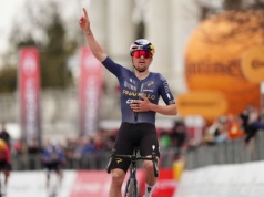 Tom Pidcock odpuszcza ardeńskie klasyki. Niespodziewanie wybrał Tour of the Alps 2026