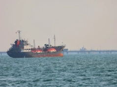 Niepokojące informacje ws. cieśniny Ormuz. Statki zostały ostrzelane