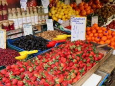 W tej kwestii na bazarach kłamią na potęgę. Przed zakupem sprawdź jedno