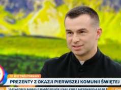 Ile do koperty, a co w prezencie? O komunijnych zwyczajach w "halo tu polsat" m.in. ks. Sebastian Picur