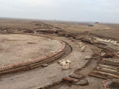 Wielka budowla wyrosła spod ziemi. Tu oddawano hołd nieznanemu bogu