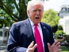 Trump po raz kolejny uderza w papieża Leona XIV. Wykorzystuje do tego jego brata