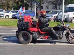 Motocykliści opanowali Ostrów! Setki maszyn i wielkie otwarcie sezonu na Rynku 🏍️☀️