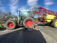 Przyłęk - zderzenie ciągnika z motocyklem na DK8