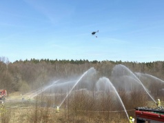 Wielka akcja niedaleko Ustki: 150 strażaków i helikopter w walce z ogniem