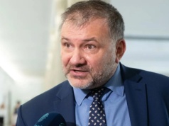 Żurek o "blokowaniu pracy sędziów" TK. Ostra odpowiedź: „Dobrze się kłamie w miłym towarzystwie?”