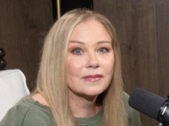 Christina Applegate trafiła do szpitala. Przyjaciele myślą o najgorszym: "Mamy z tyłu głowy, że jutro może nie nadejść"