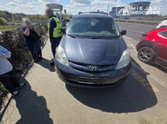 Trzy auta zderzyły się w Alejach Jerozolimskich. Utrudnienia na wiadukcie do centrum