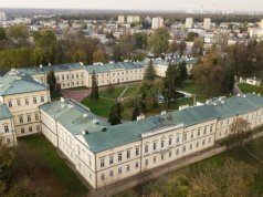 To miasto nazwano "polskimi Atenami". Jest tylko półtorej godziny drogi z Warszawy