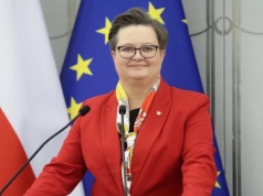 Państwowy e-dziennik ruszy jesienią. MEN zapewnia, że będzie bezpłatny