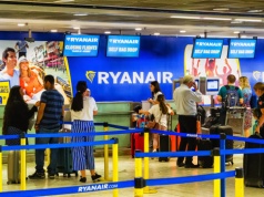 Ryanair płaci pracownikom za wyłapywanie zbyt dużego bagażu. Teraz ta premia wzrosła