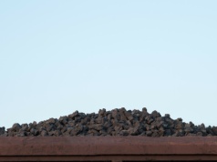 Węgiel ze składu przez internet. Jak kupić opał?