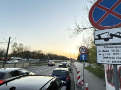 Tobie każą przeparkować auto, żeby turyści mogli pobiegać – i to za twoje pieniądze. Cracovia Maraton