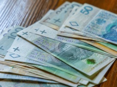 Najniższa krajowa w 2026 roku. Ponad 1200 zł potrąceń z pensji
