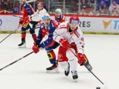 Oceláři prowadzili, ale pierwszy finał padł łupem Dynama