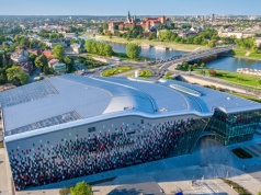 Barbara Nowak grzmi o zlocie „satanistów” w ICE Kraków. „To zwykły fake news”