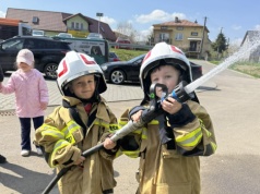 Pierwsze spotkanie Dziecięcej Drużyny Pożarniczej w Żarnowcu