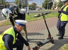 Zagrożenie dla pieszych. Pokazali skutki wypadków z elektrycznymi hulajnogami i rowerami
