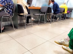 Kasjerka z banku oskarżona o przywłaszczenie pieniędzy wpłacanych przez klientów